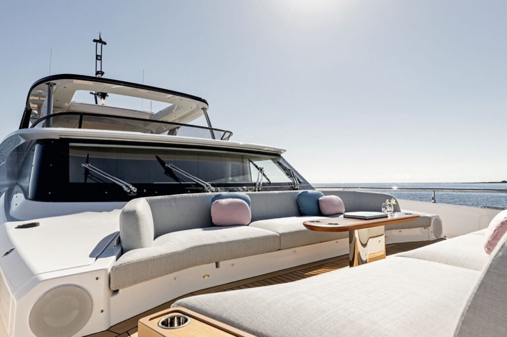 The Flybridge Deck