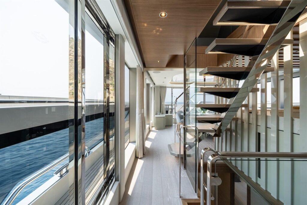 The Side Deck