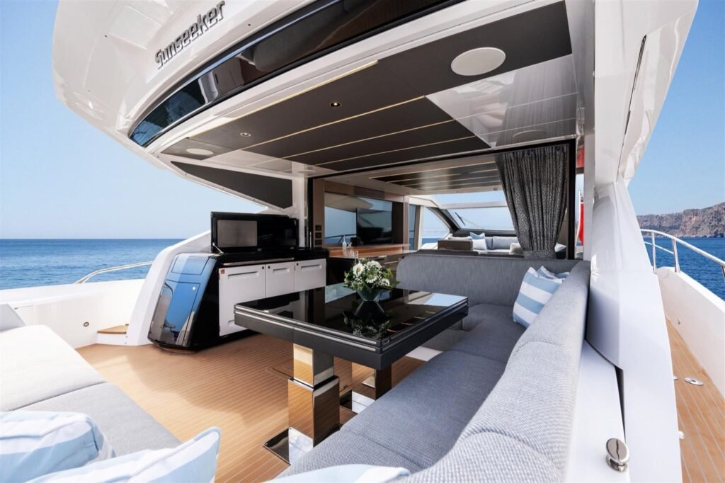 The Aft Cockpit